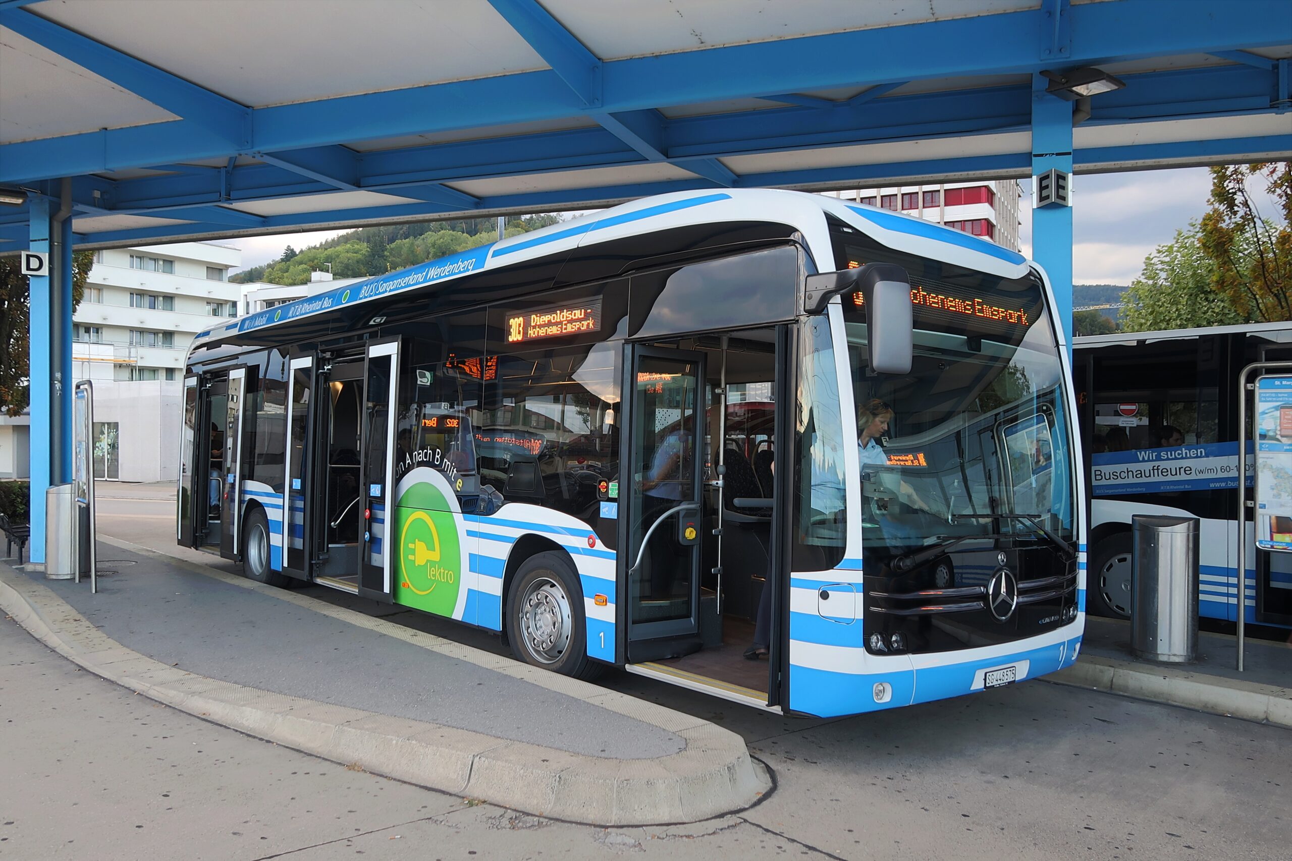 state of Victoria investing in buses zero emission bus