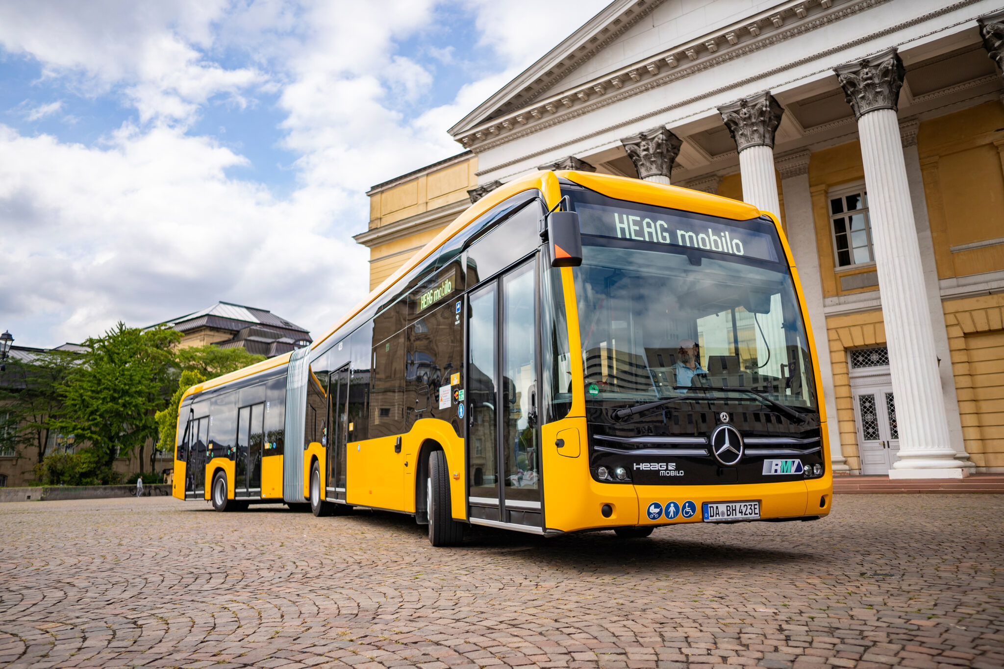 24 Mercedes-Benz eCitaro for Darmstadt | Bus-News