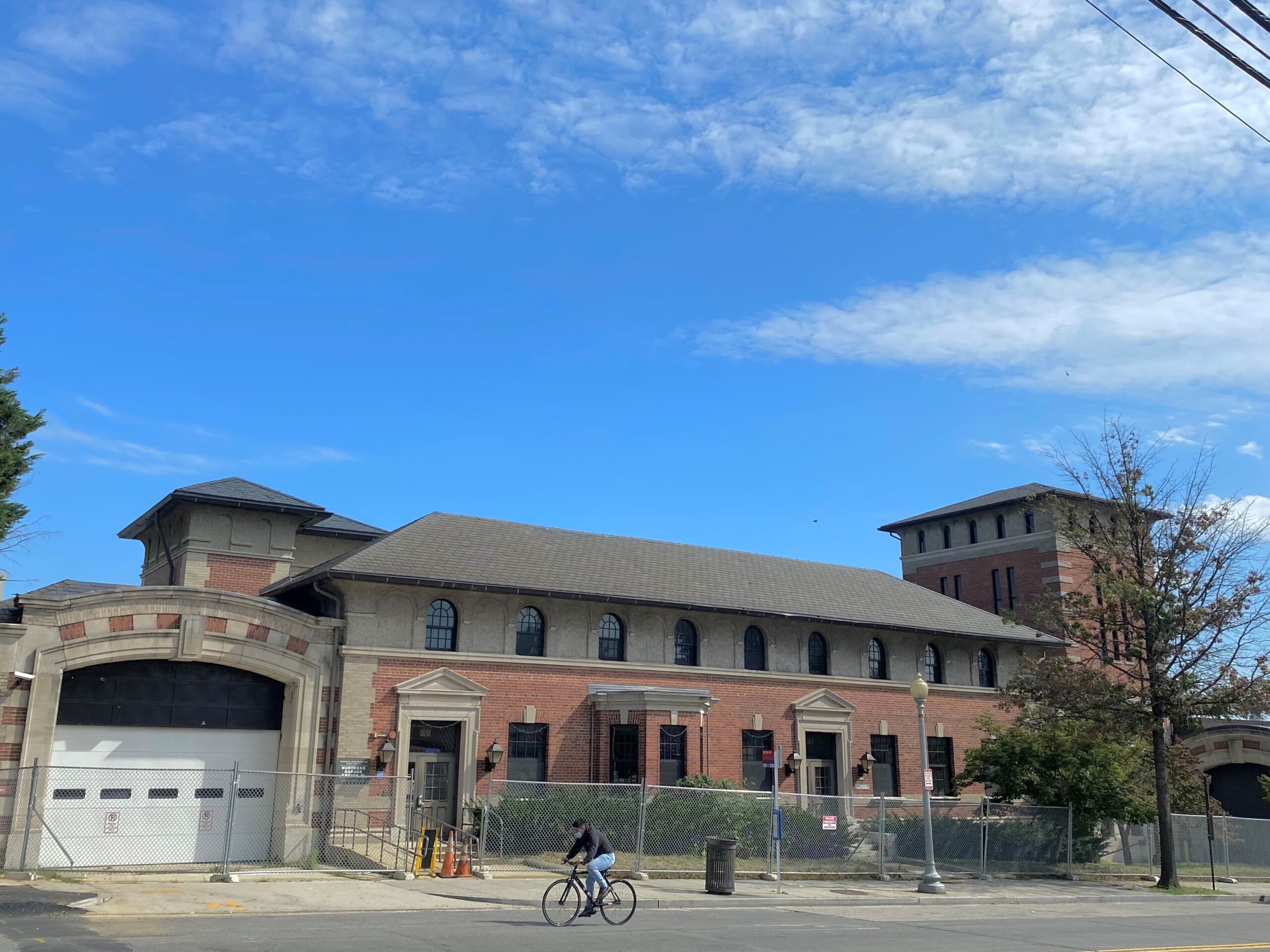 metro electric bus garage