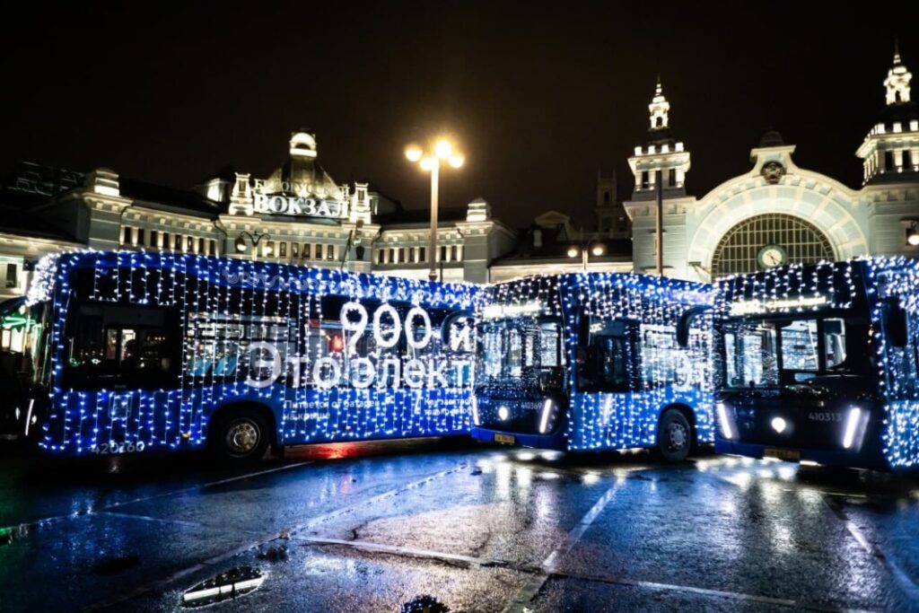 Moscow's 900th Electric Bus