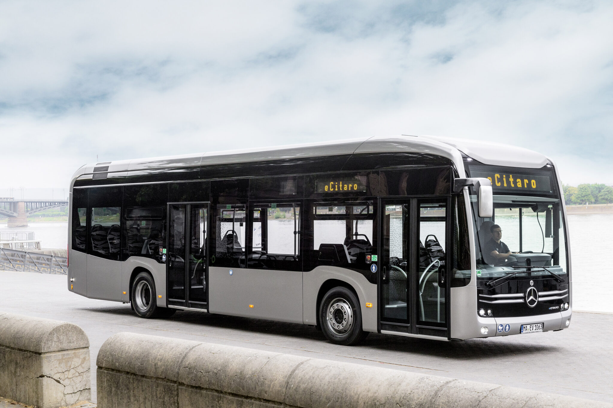 Wiener Linien Orders 60 Mercedes-Benz eCitaro Electric Buses for Vienna ...