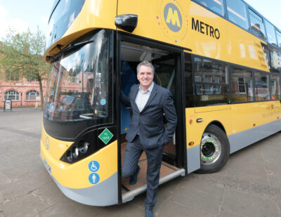 20 Publicly Owned Hydrogen Buses Enter Service in Liverpool