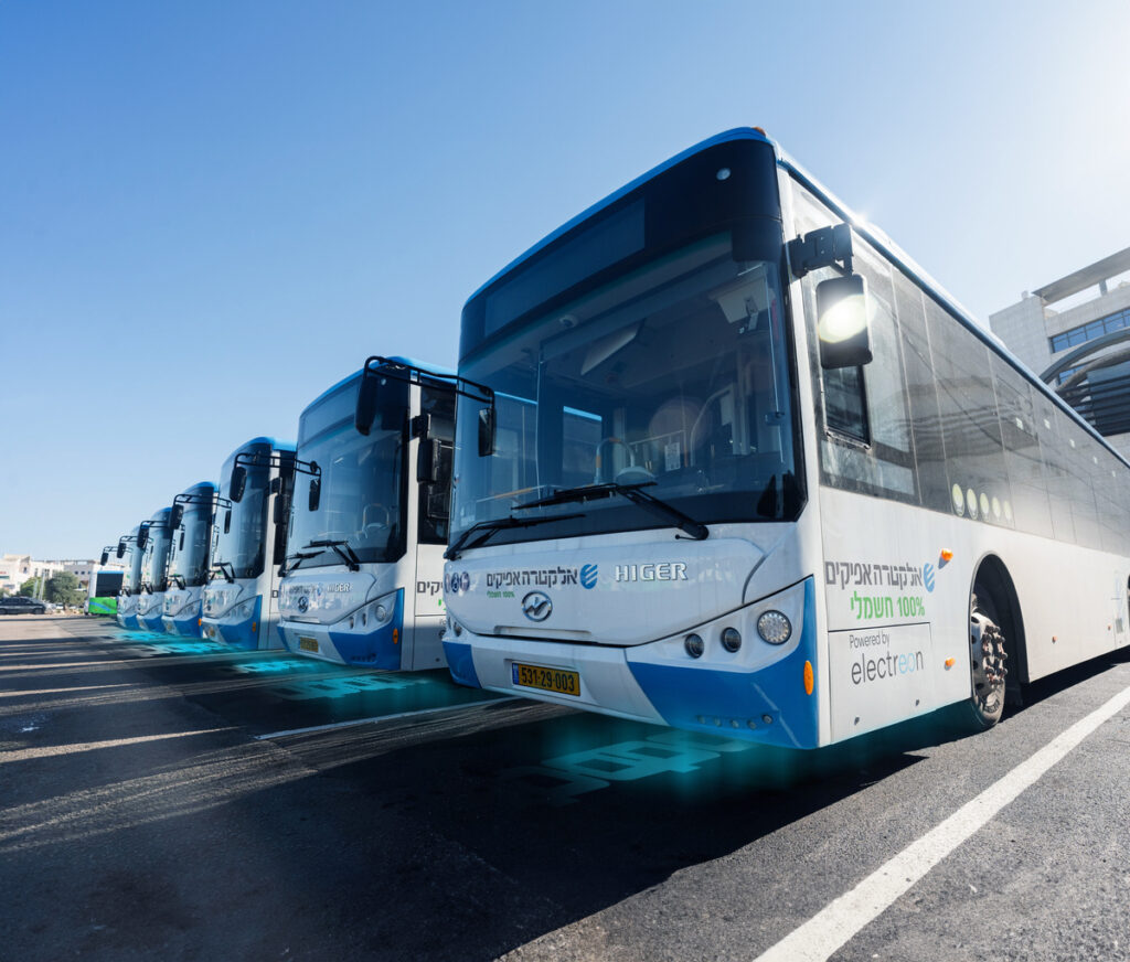 Electreon unveils the world's first commercial wireless charging terminal for buses in israel