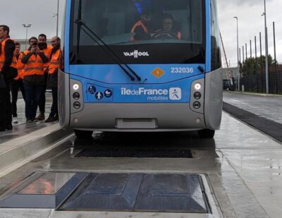 Île-de-France Mobilités Tests Bi-Articulated Electric Bus