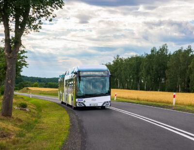 9 Solaris Urbino 18 Articulated Hydrogen Buses Ordered for Frankfurt