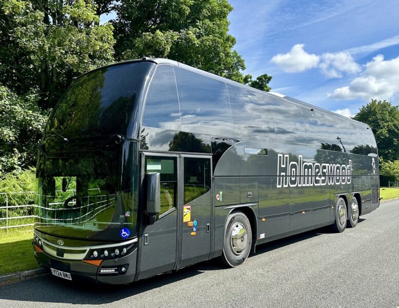 BASE Coach Sales: Scania K410 Beulas Glory coach