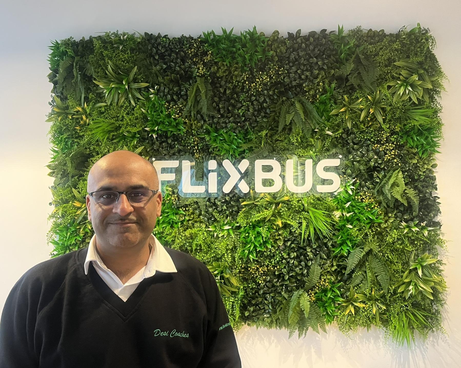 London operator Desi Coaches joins FlixBus