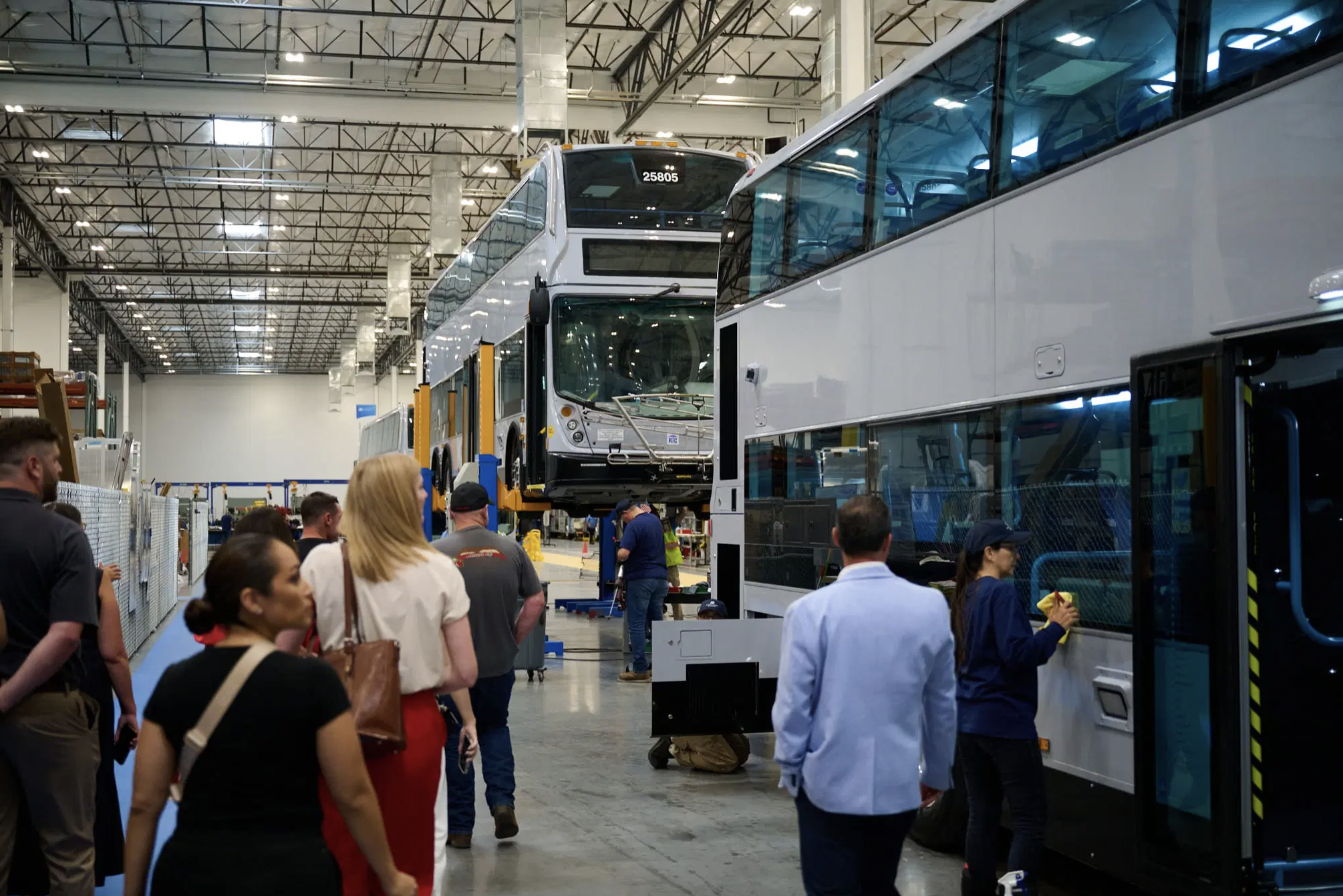 Alexander Dennis opens Las Vegas manufacturing facility