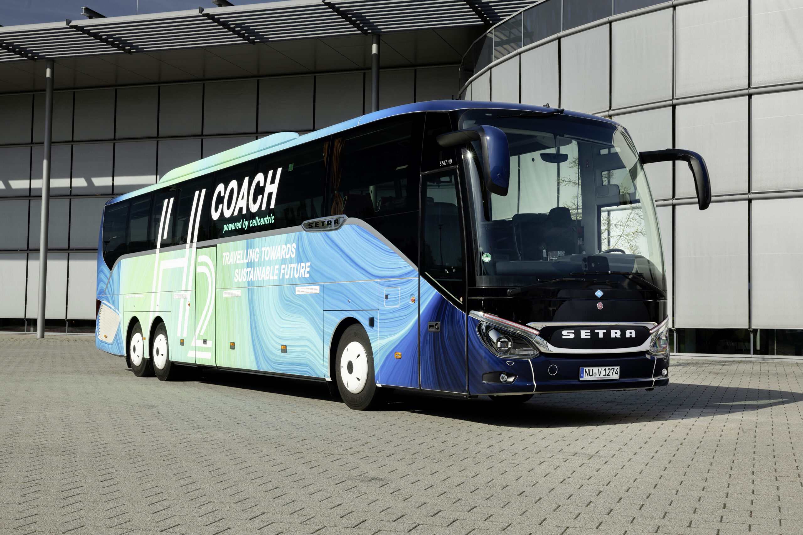 First Setra touring coach powered by fuel cell