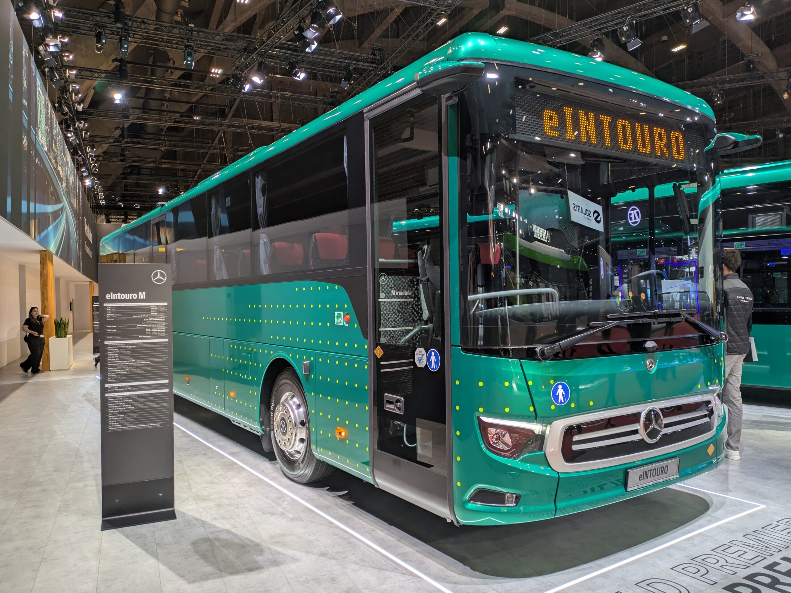 Mercedes-Benz eIntouro