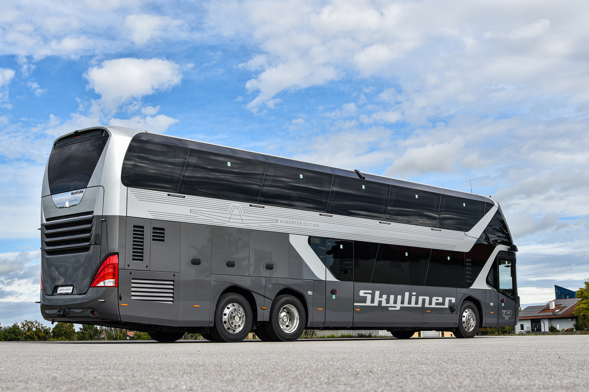 NEOPLAN Skyliner