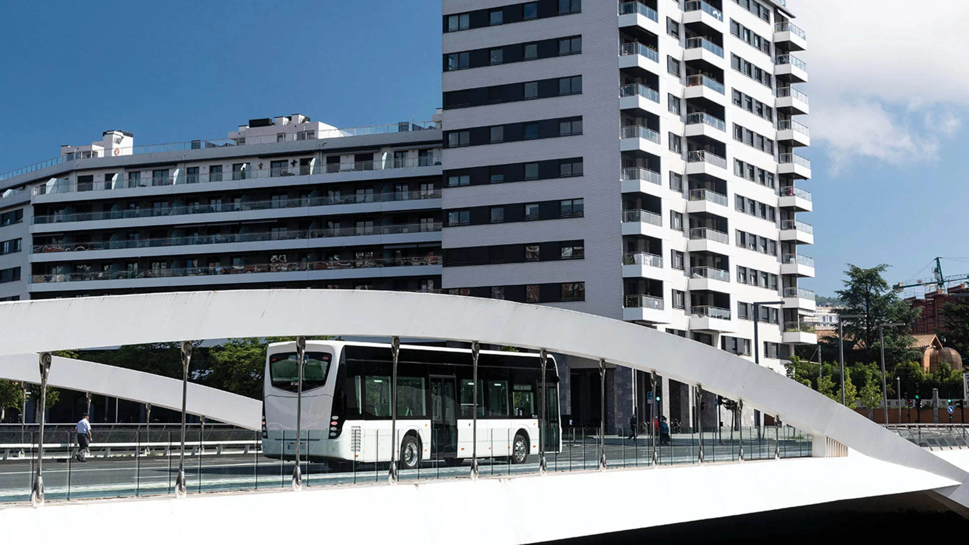 An Irizar e-mobility bus on a bridge