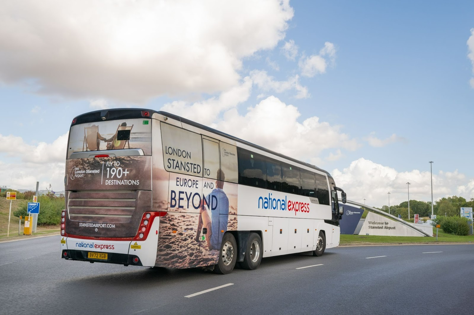 National Express expands its London - Stansted Airport services