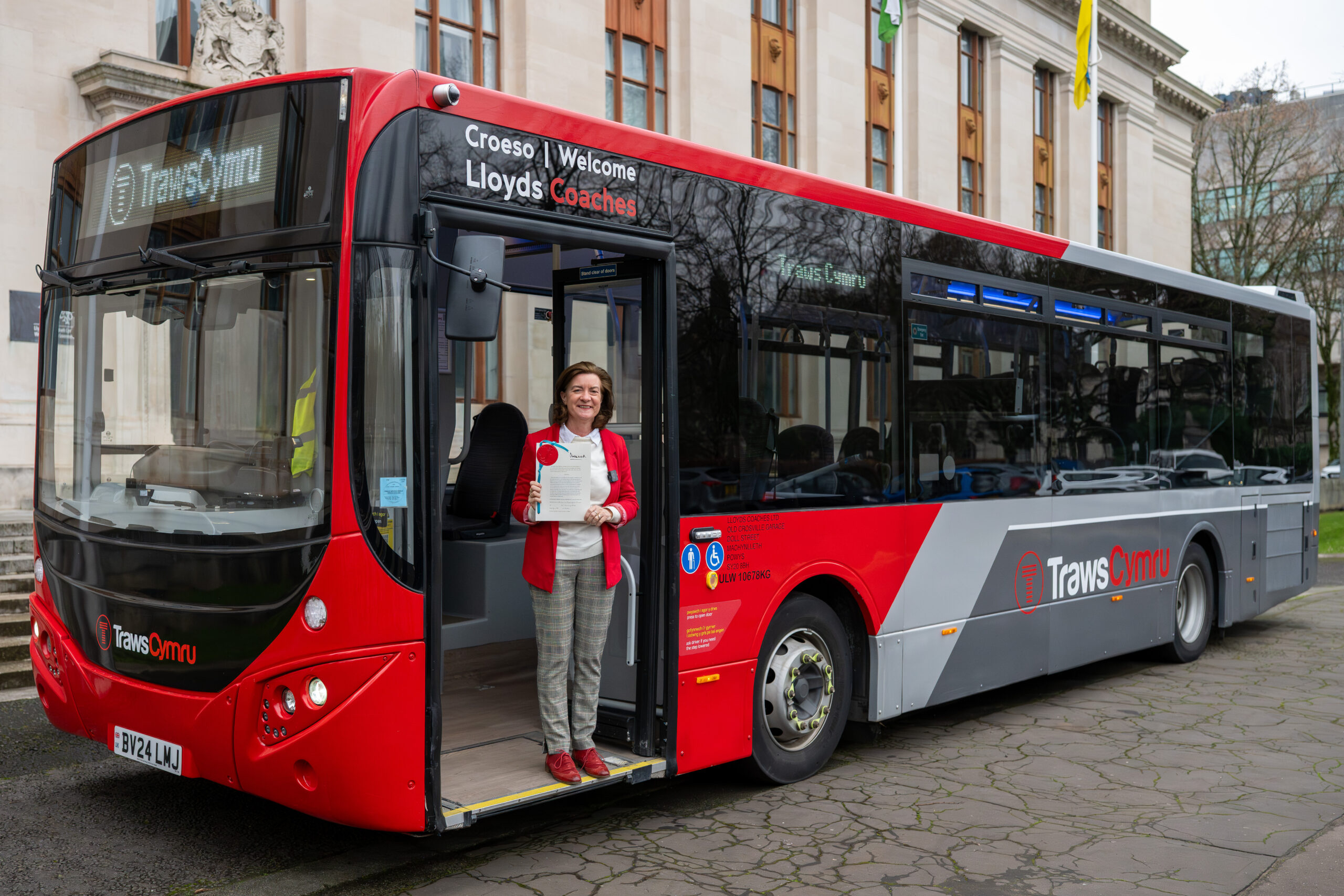 First Minister Eluned Morgan on bus steps