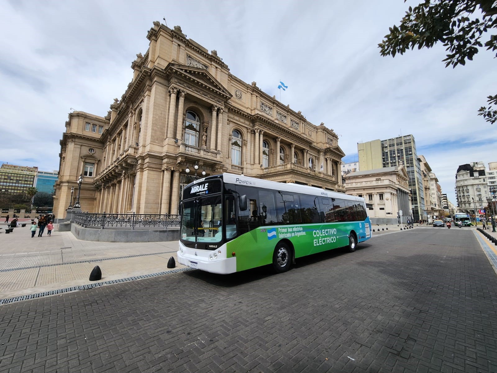 An MT17.0Le on the streets of Buenos Aires