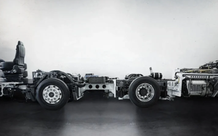 Daimler Buses Spain presents the new Mercedes-Benz OC 500 hybrid