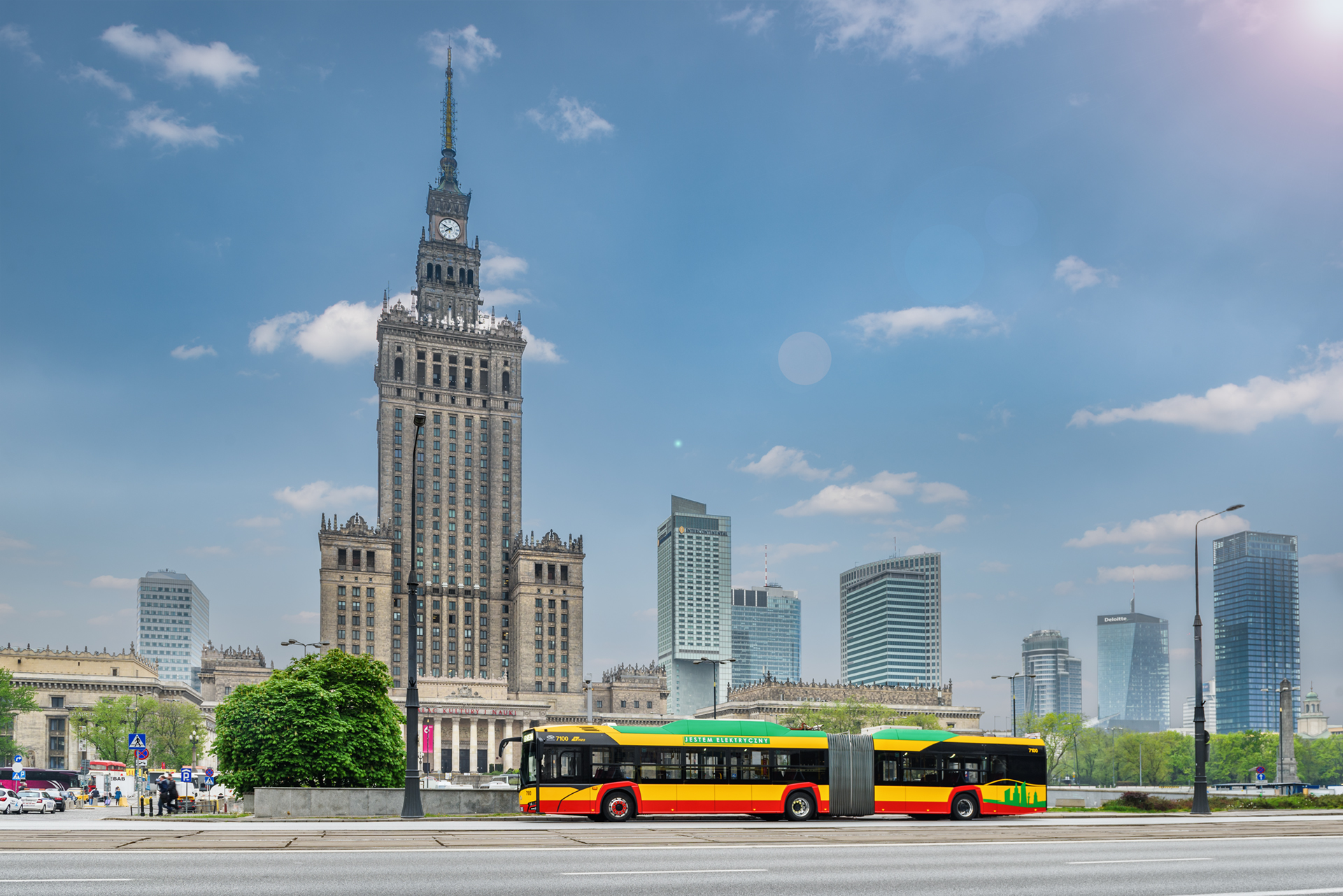 MZA Warsaw extends its order with 79 additional Solaris electric buses