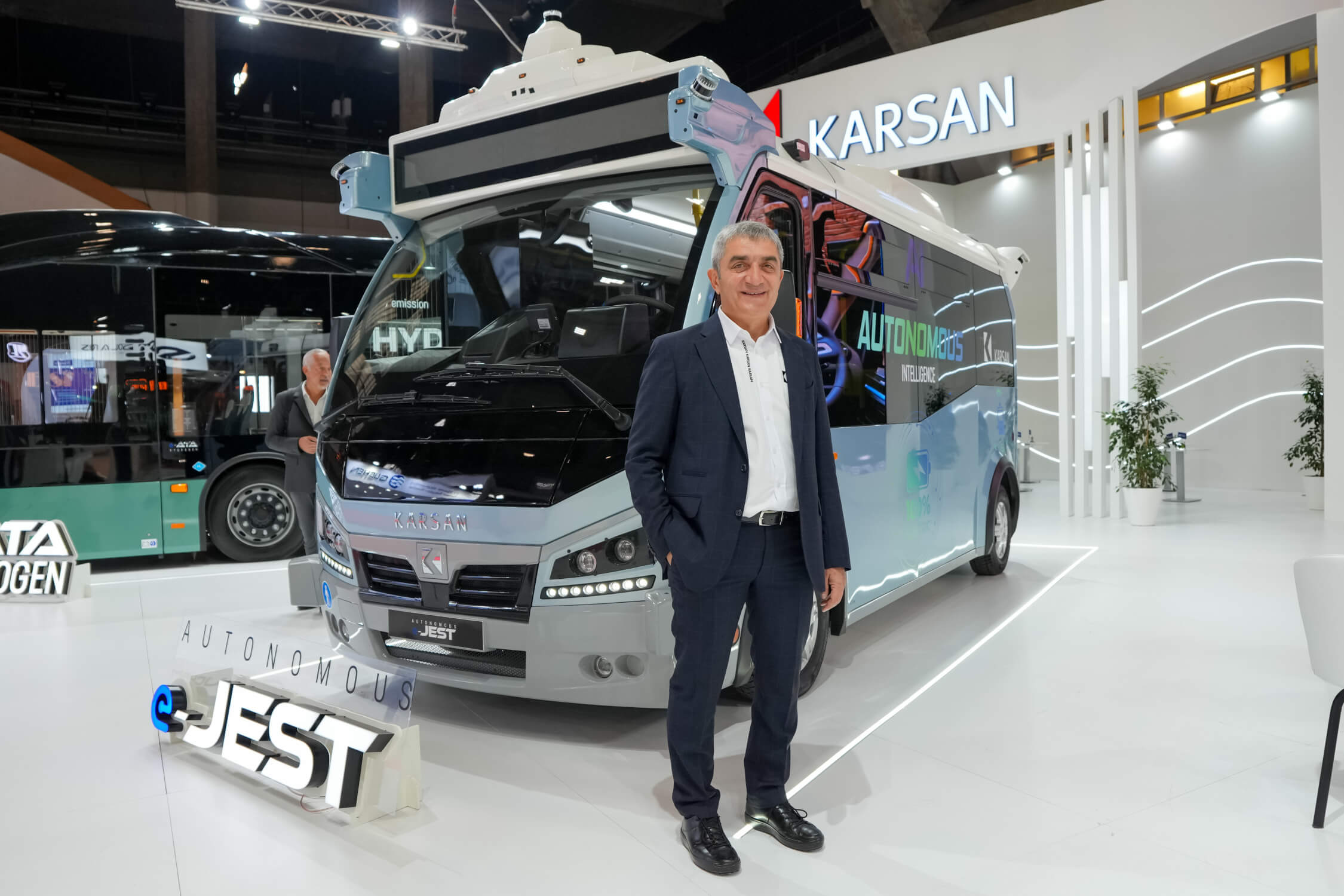 Okan Baş, who has served as CEO and Executive Board Member of Karsan for the past ten years, has stepped down from his roles to focus on a new chapter in his professional career.