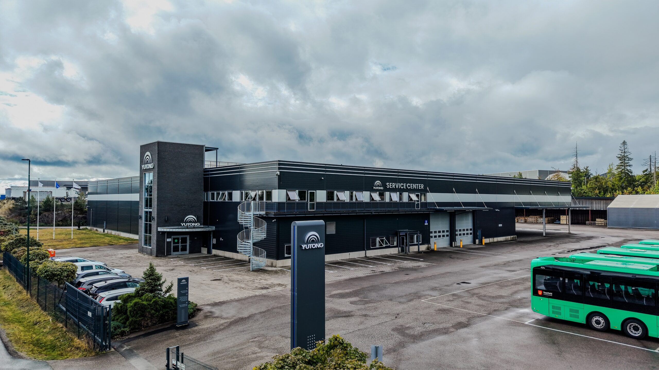 Yutong has opened its first comprehensive service centre in Europe